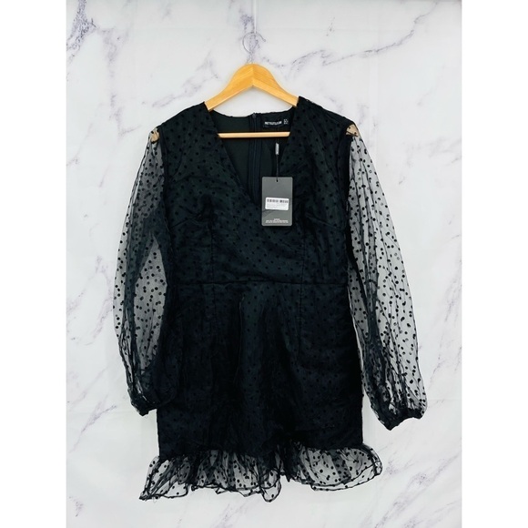 F033 PrettyLittleThing Black Polka Dot Organza Frill Hem Bodycon Dress - Picture 6 of 9